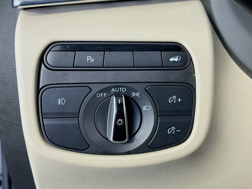 Used 2020 INFINITI QX50 Luxe image 10