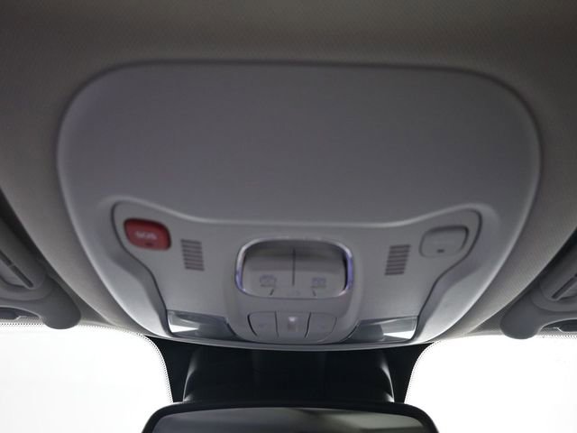 Used 2023 Jeep Renegade Latitude w/ Sun/Sound Group image 30