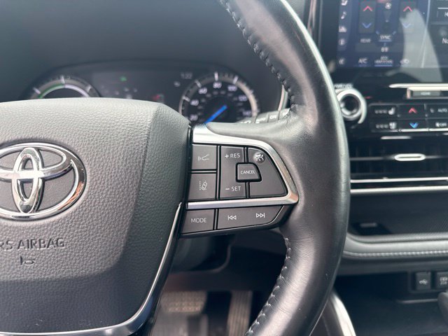 Used 2021 Toyota Highlander Platinum AWD/4WD image 22