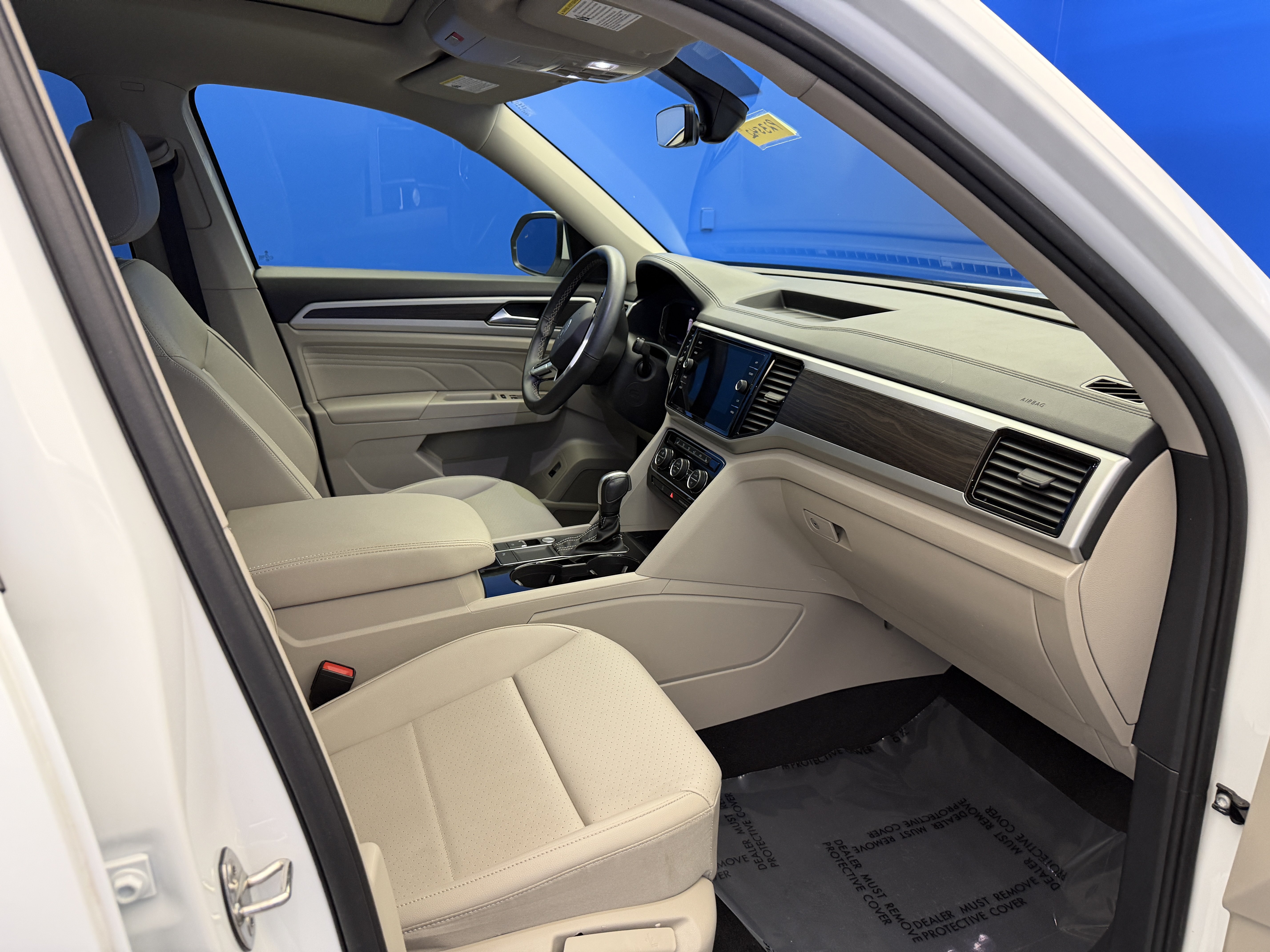 Certified 2023 Volkswagen Atlas SE w/ Panoramic Sunroof Package FWD image 25