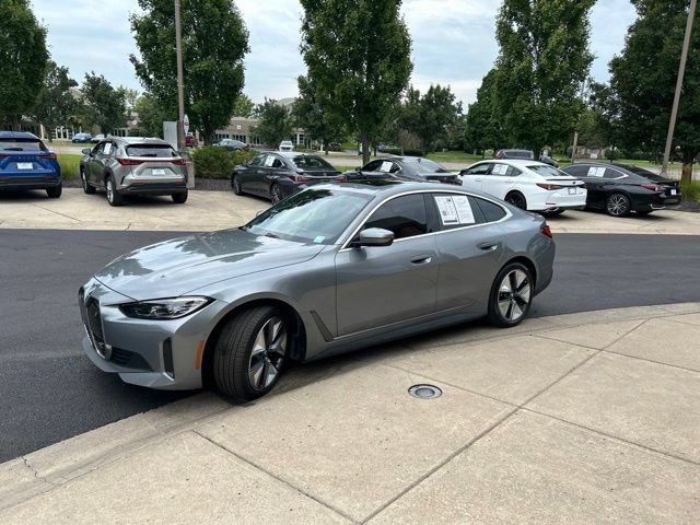Used 2023 BMW i4 eDrive40 RWD image 3