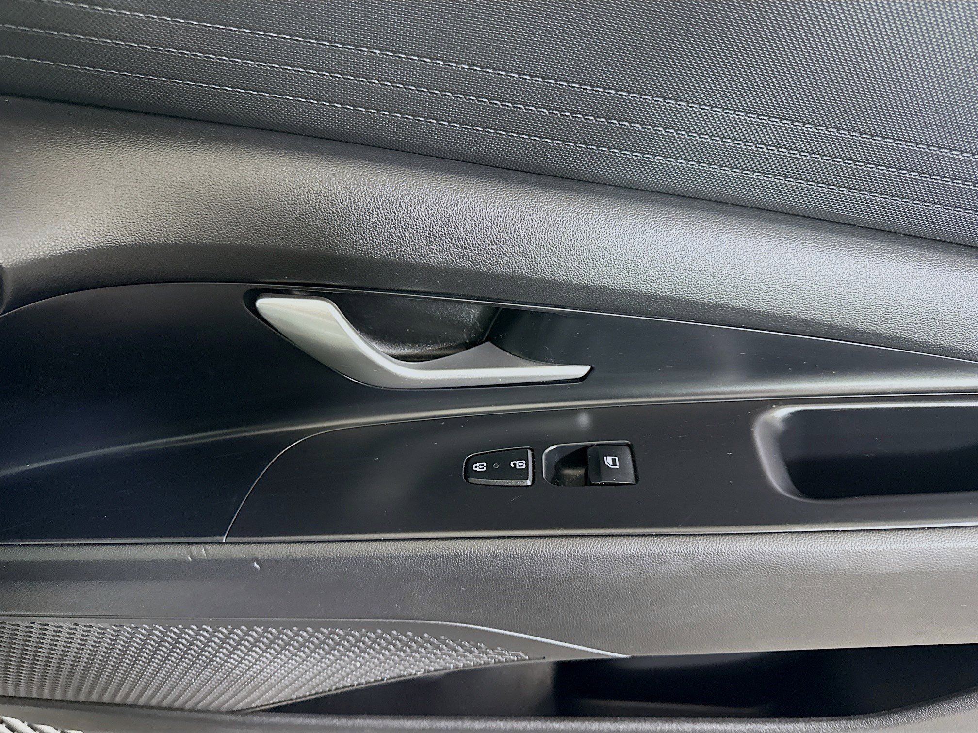 Used 2021 Hyundai Elantra SEL image 31