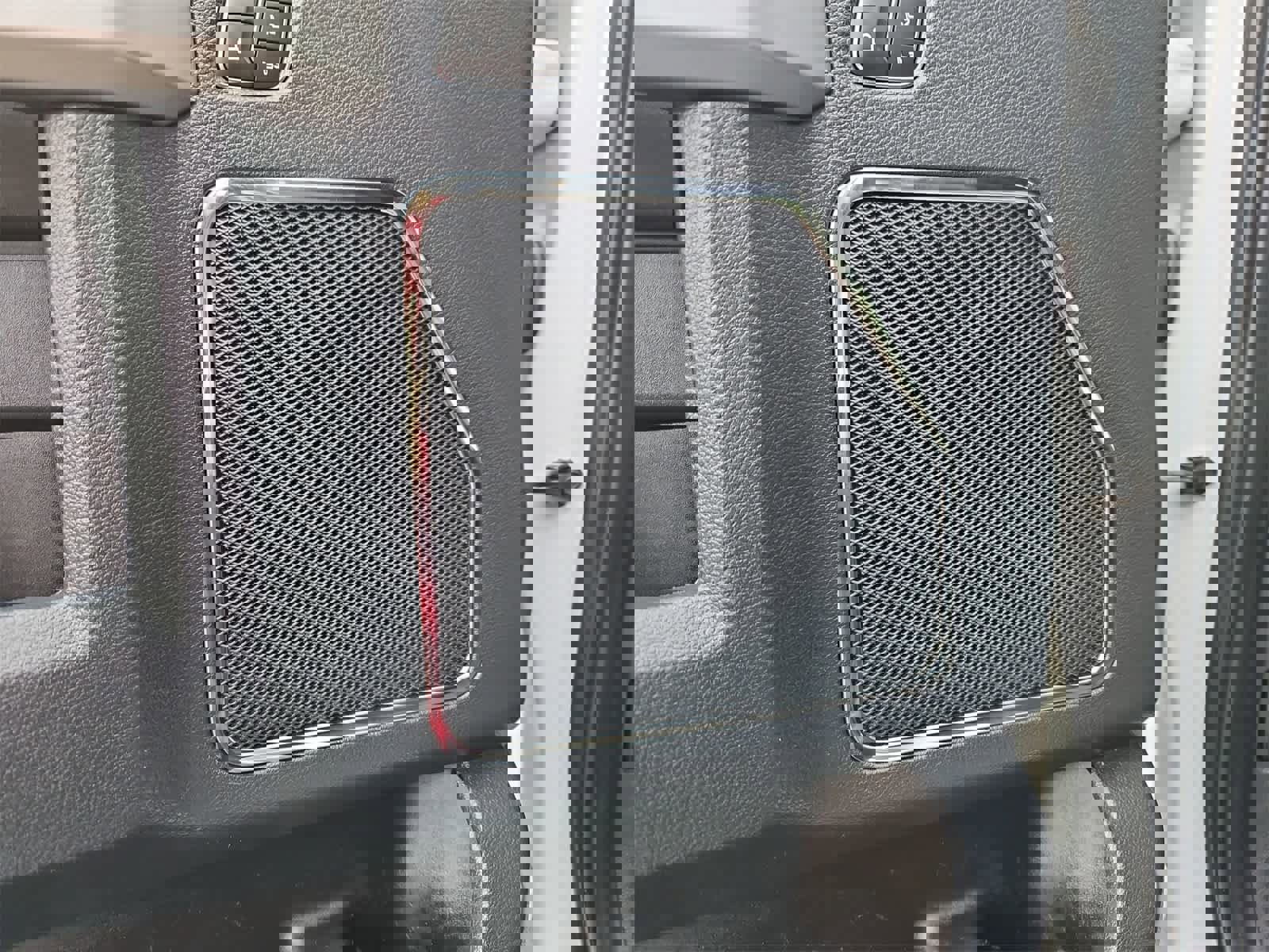 Used 2022 Ford F350 Lariat w/ FX4 Off-Road Package image 30