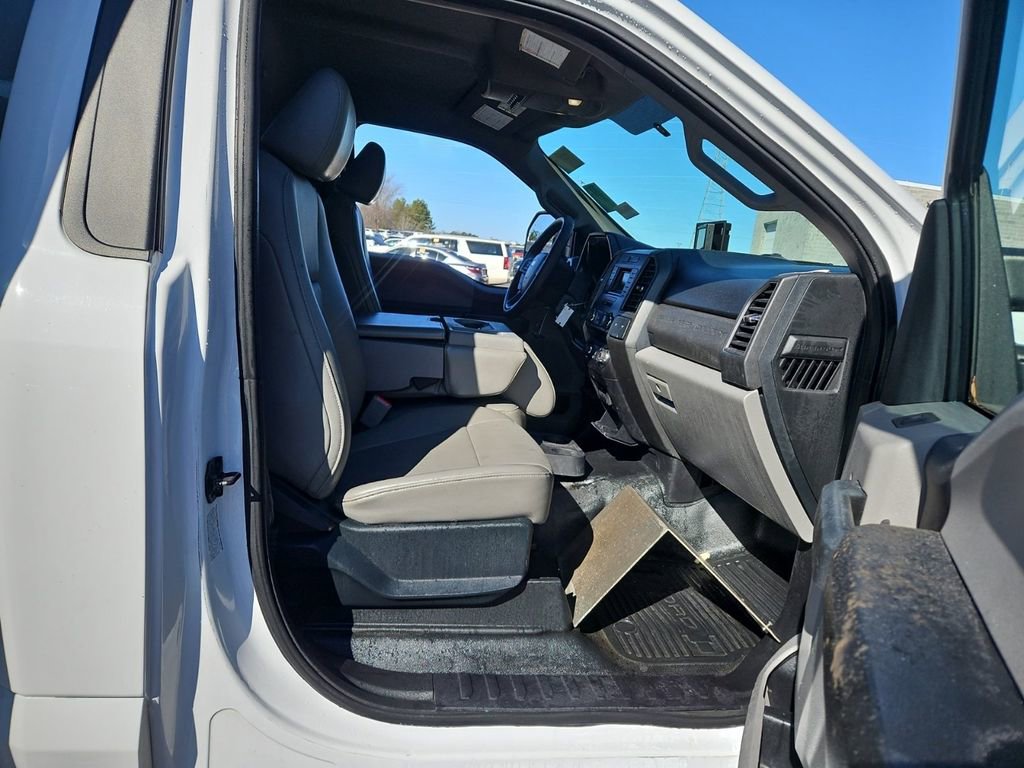 Used 2017 Ford F450 XL w/ Power Equipment Group image 11