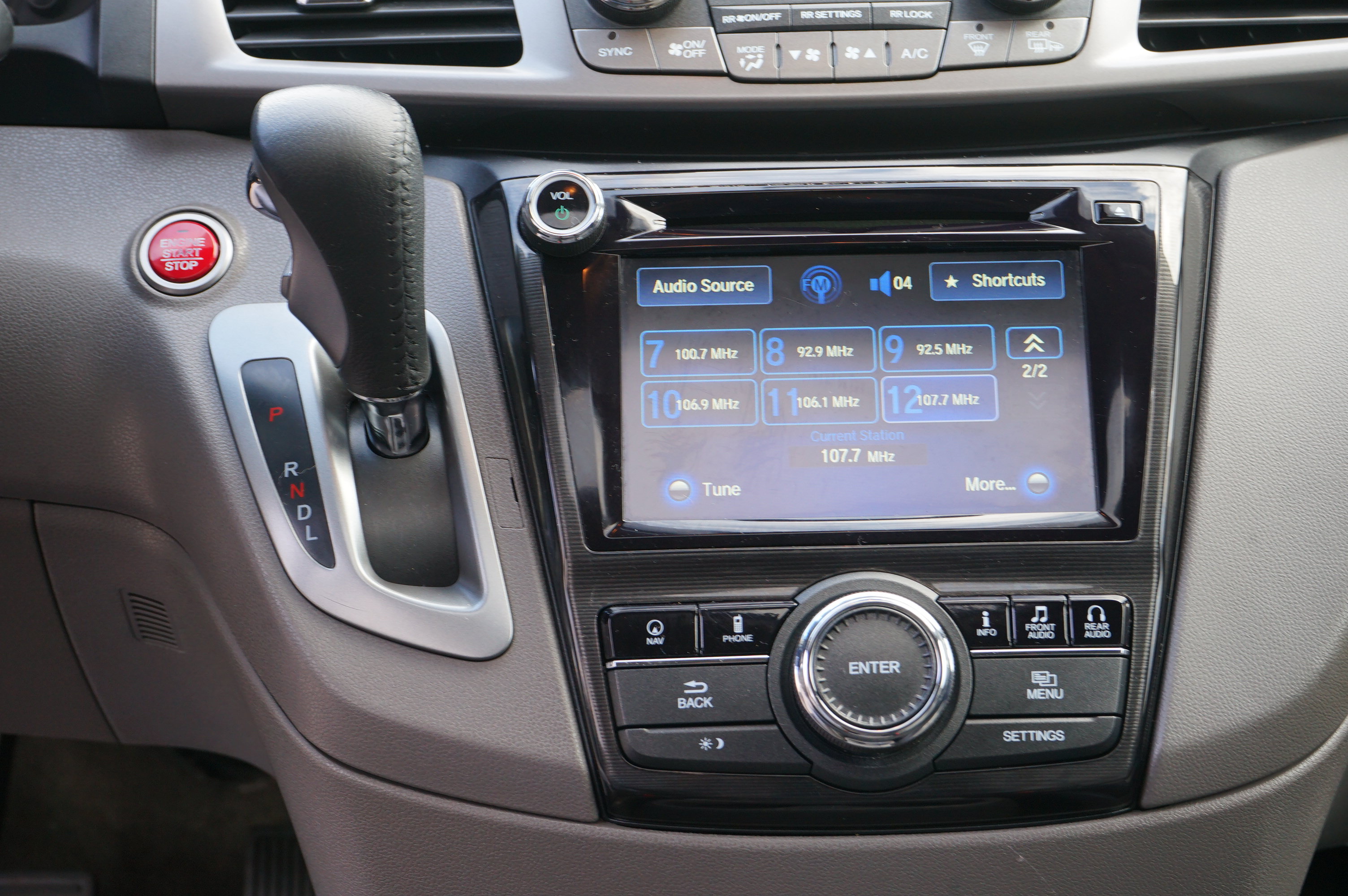 Used 2015 Honda Odyssey Touring Elite image 18