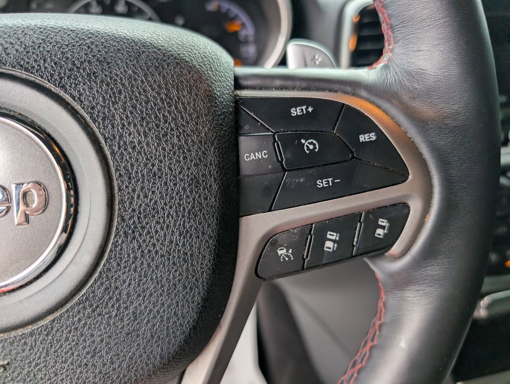 Used 2018 Jeep Grand Cherokee Trailhawk w/ Trailhawk Luxury Group image 24