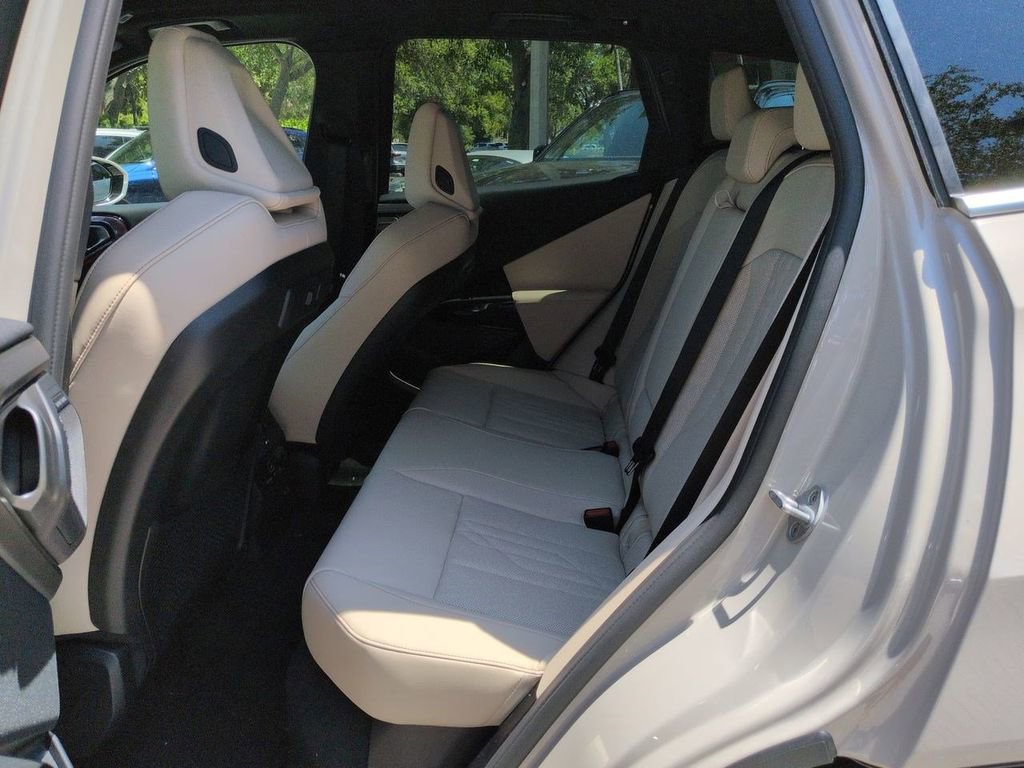 New 2026 BMW X3 xDrive30 w/ Premium Package image 14