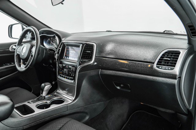 Used 2018 Jeep Grand Cherokee Laredo image 10