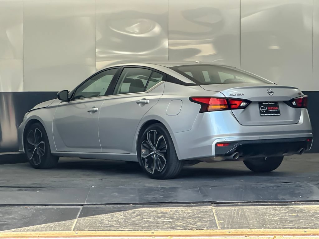 Used 2024 Nissan Altima 2.5 SR w/ SR Premium Package FWD image 5