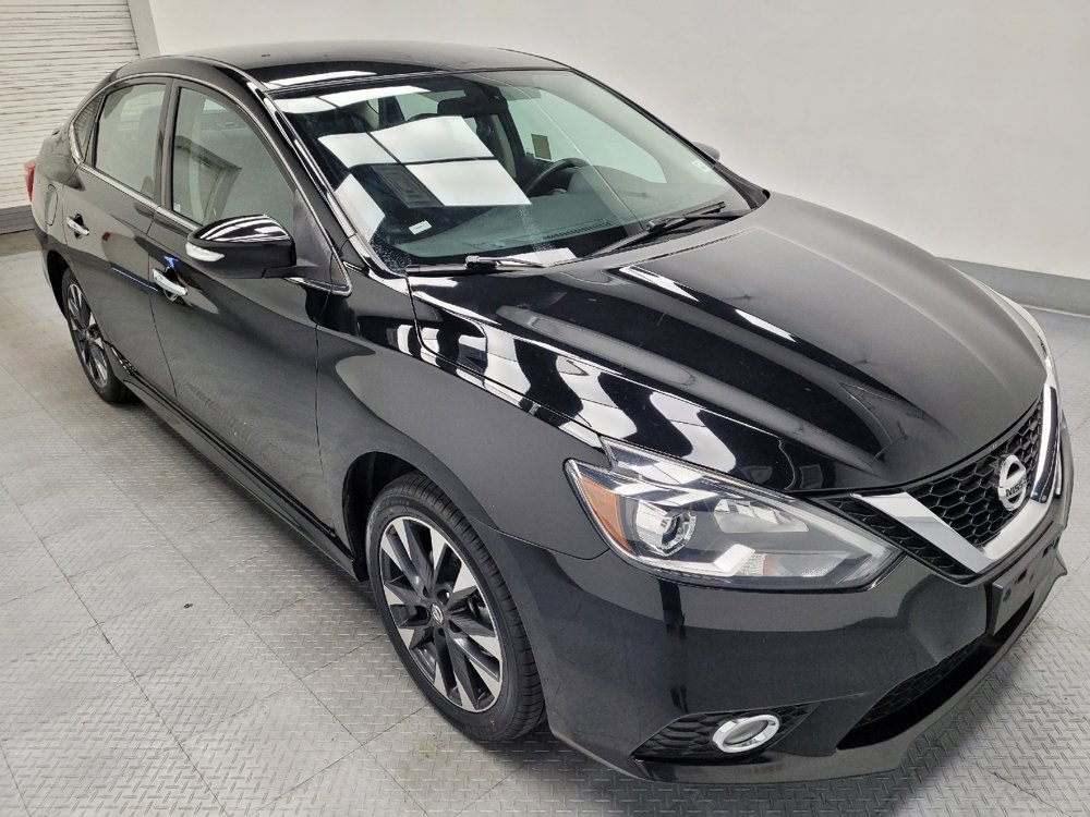 Used 2019 Nissan Sentra SR FWD image 11