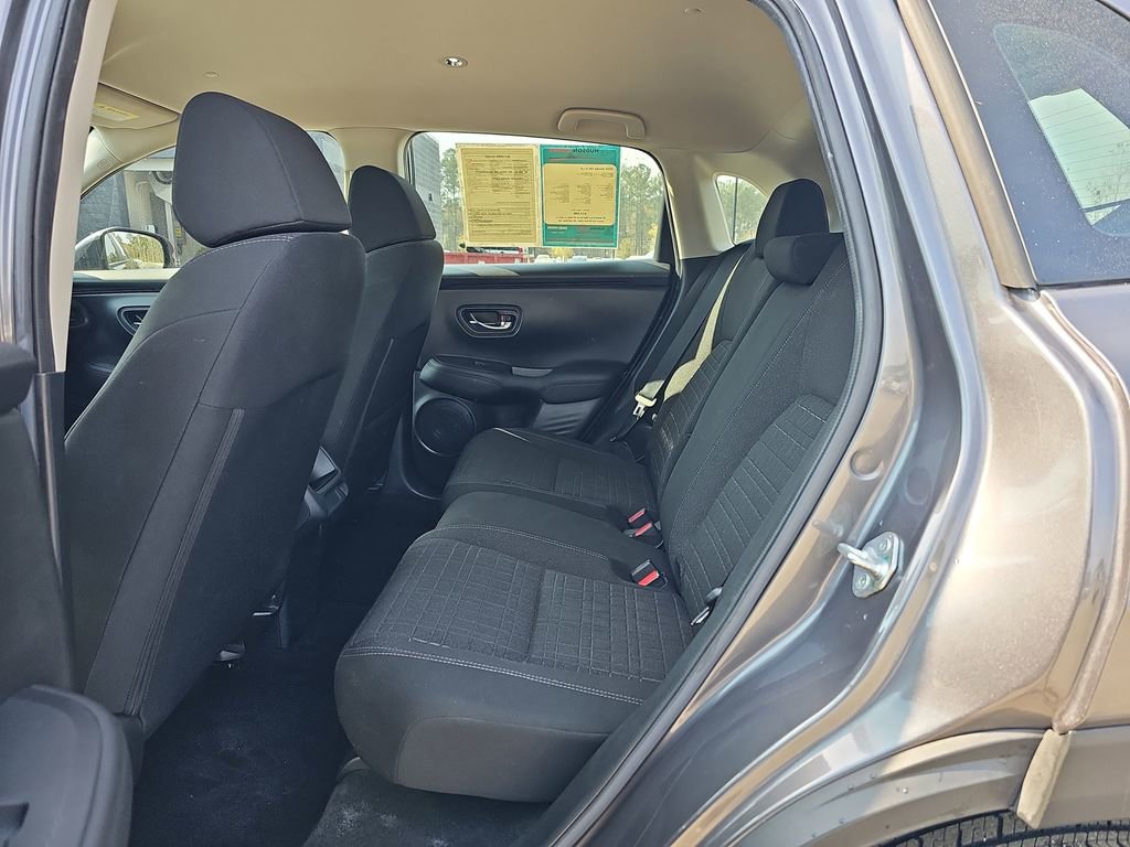 Used 2024 Honda HR-V LX image 17