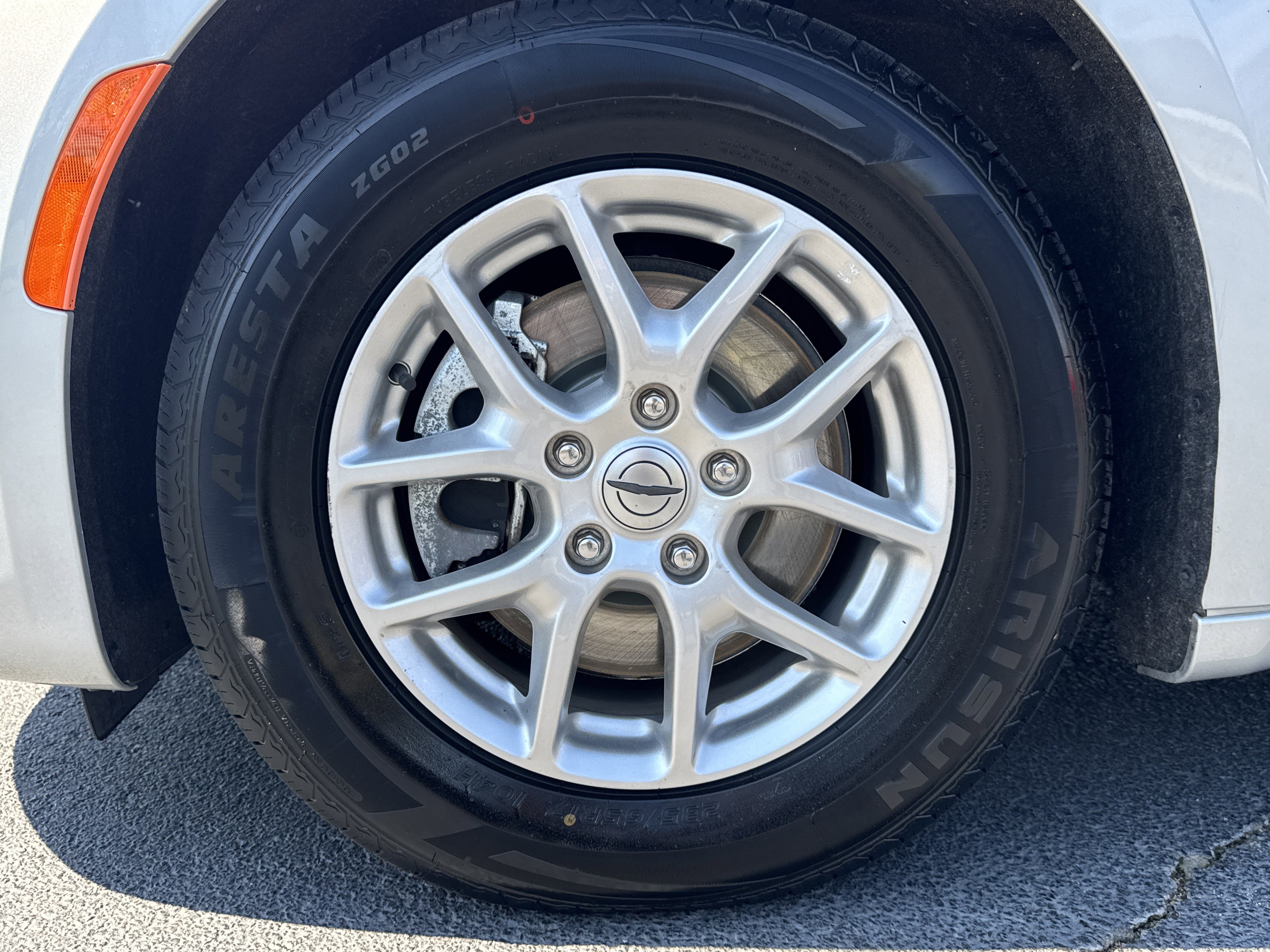 Used 2024 Chrysler Pacifica Touring-L image 13