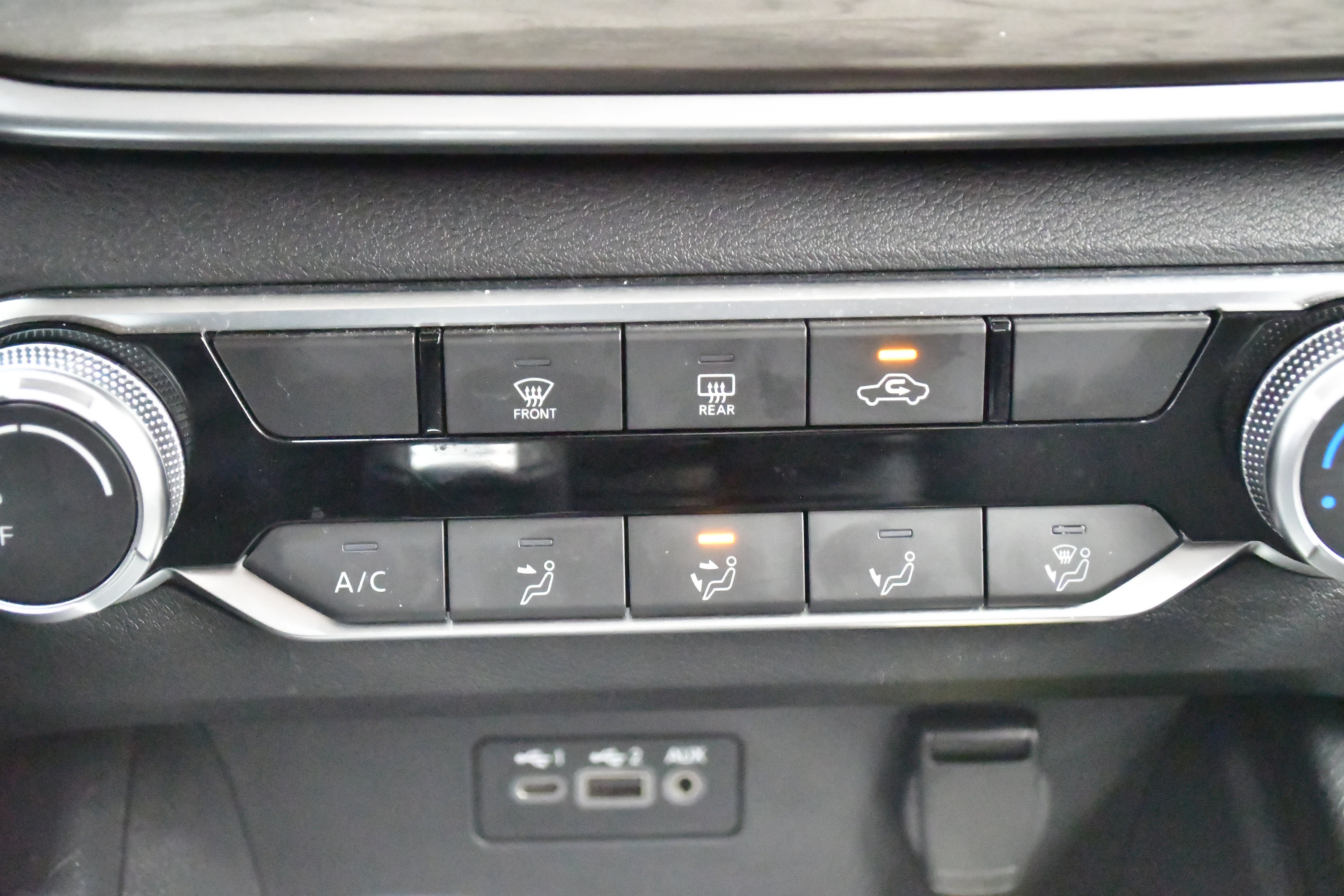 Used 2025 Nissan Altima 2.5 SV FWD image 27