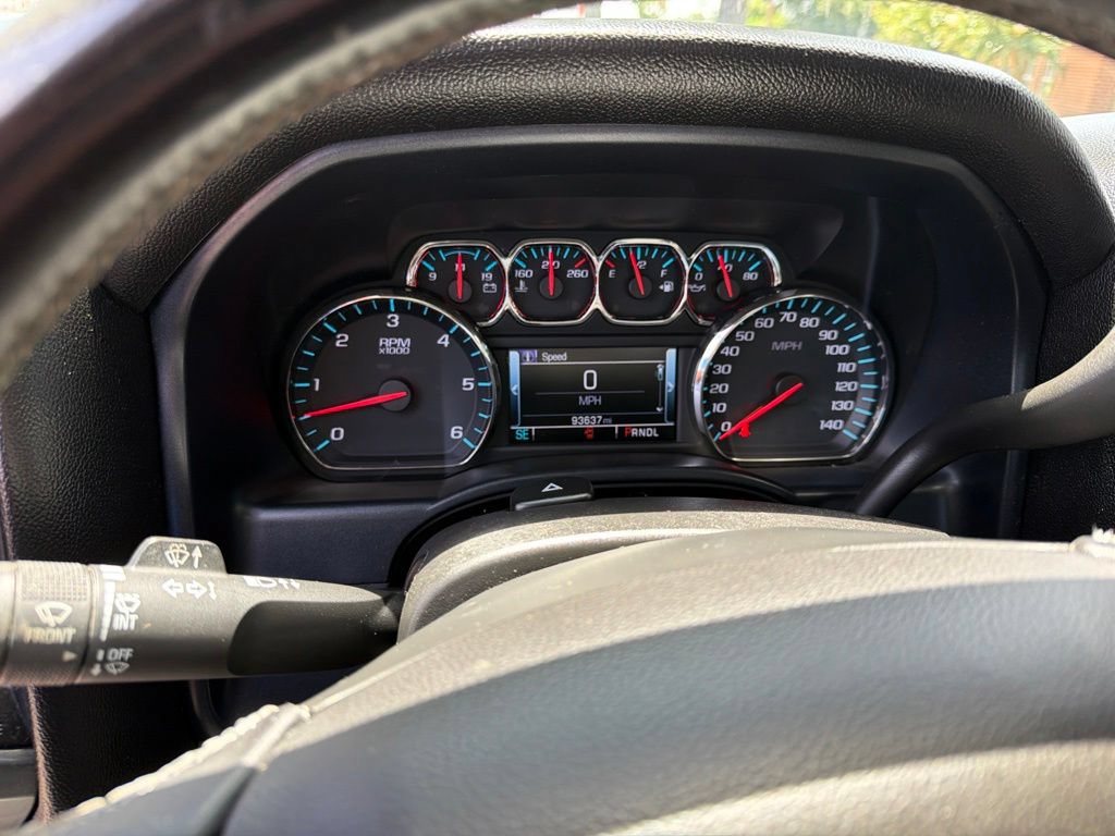 Used 2017 Chevrolet Silverado 1500 LT w/ Texas Edition RWD image 7