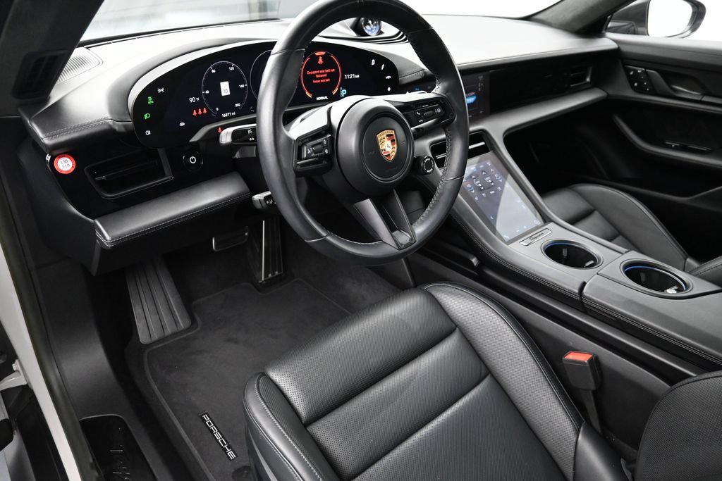 Certified 2023 Porsche Taycan GTS AWD/4WD image 4