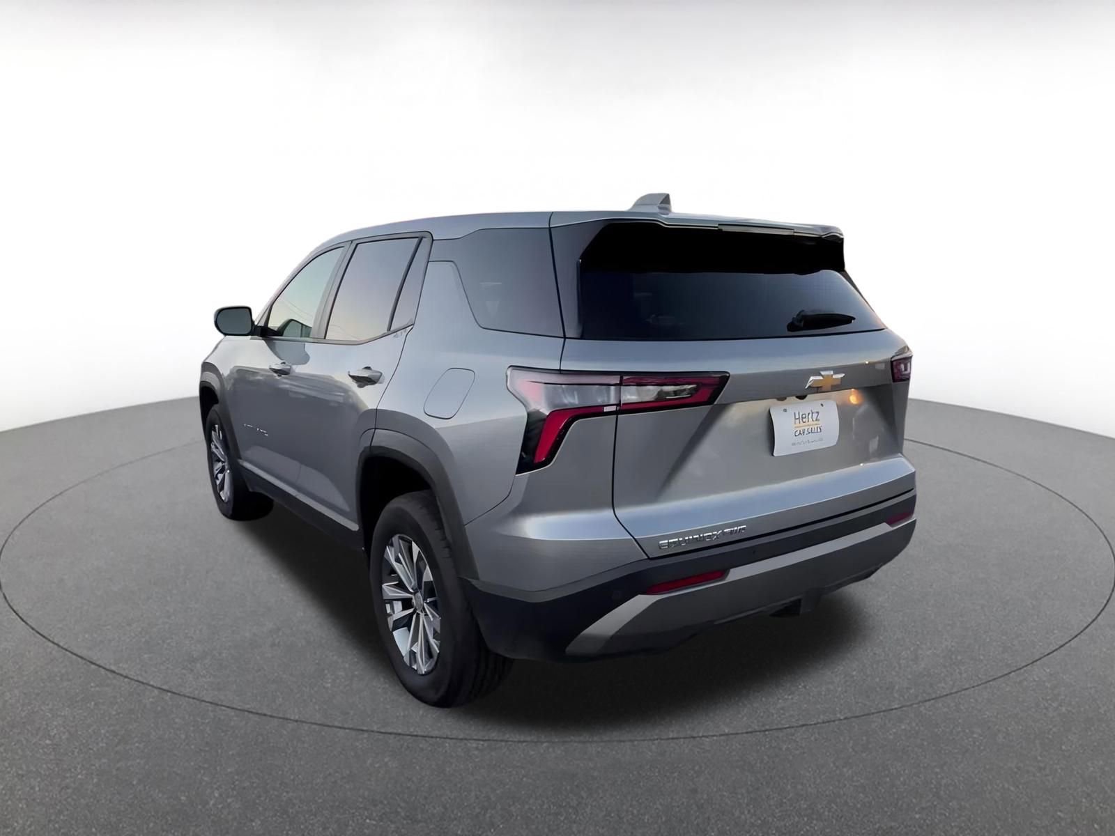 Used 2025 Chevrolet Equinox LT image 11