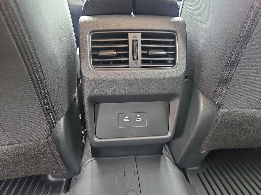 New 2026 Nissan Rogue SV FWD image 12