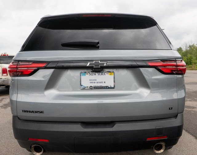 Used 2023 Chevrolet Traverse LT FWD image 6