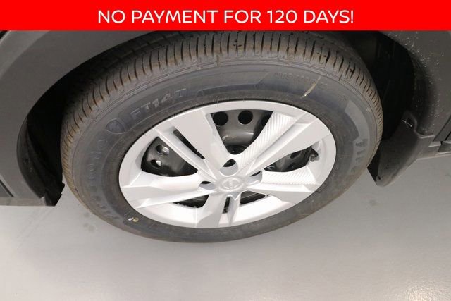 New 2025 Nissan Kicks Play S image 5