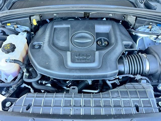 Used 2023 Jeep Grand Cherokee Summit w/ Luxury Tech Group V image 31