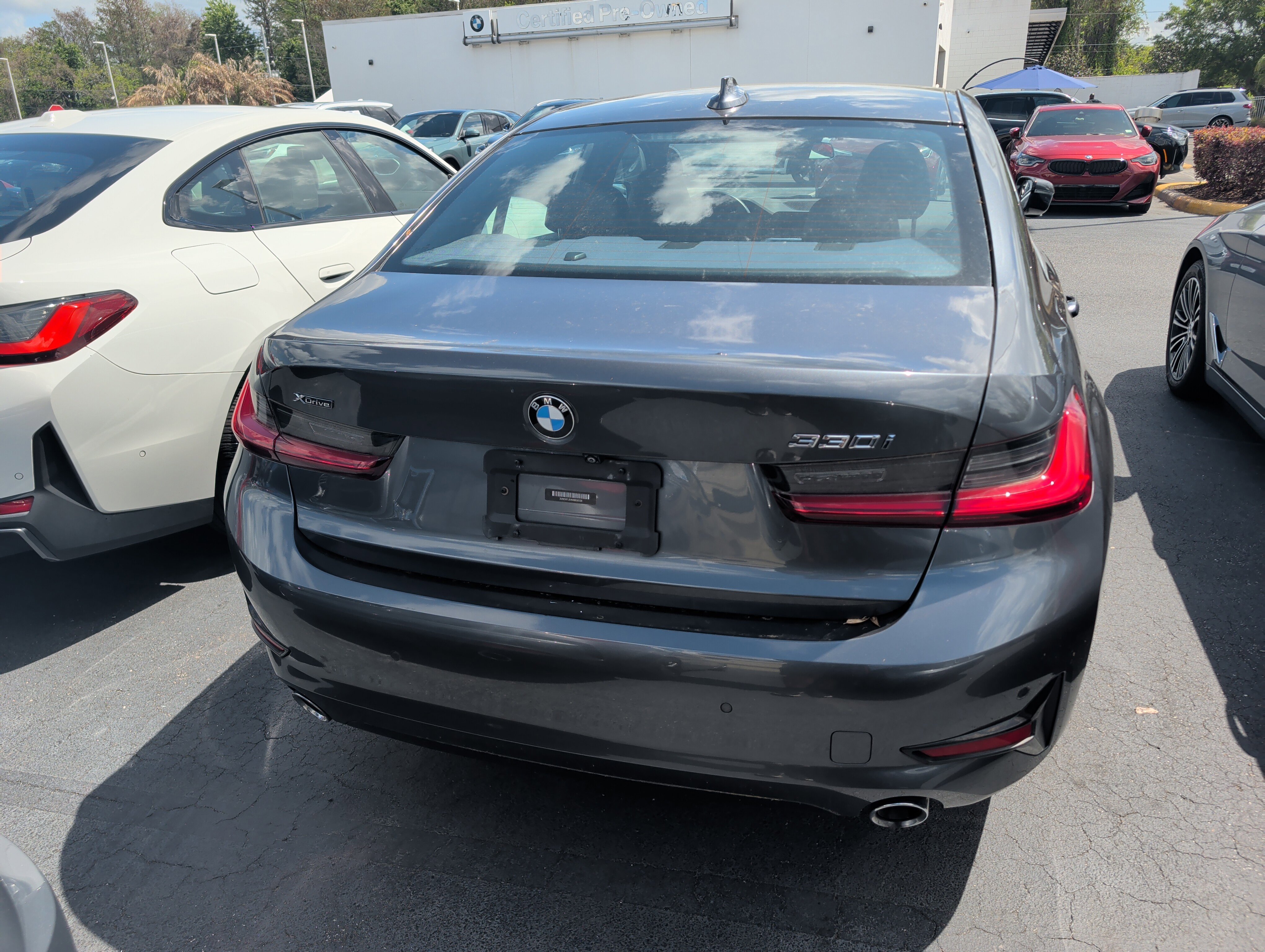 Used 2021 BMW 330i xDrive Sedan w/ Convenience Package image 4