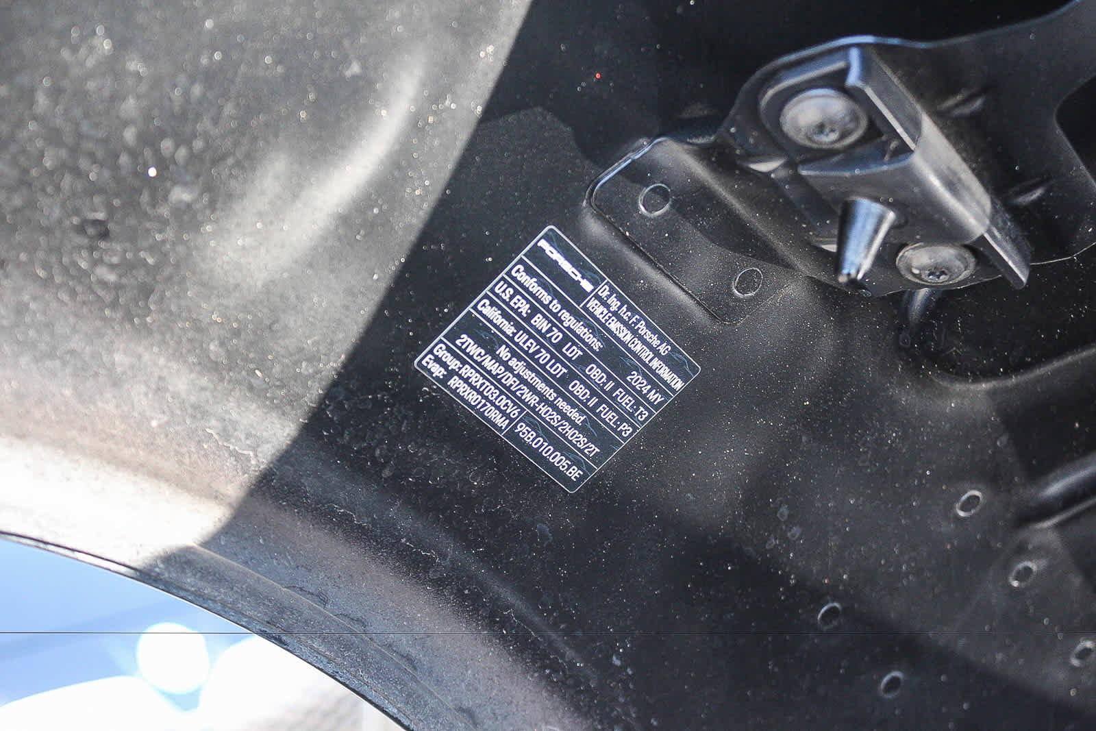 Used 2024 Porsche Macan S AWD/4WD image 27