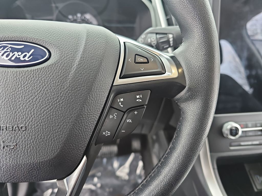 Used 2024 Ford Edge SEL image 17