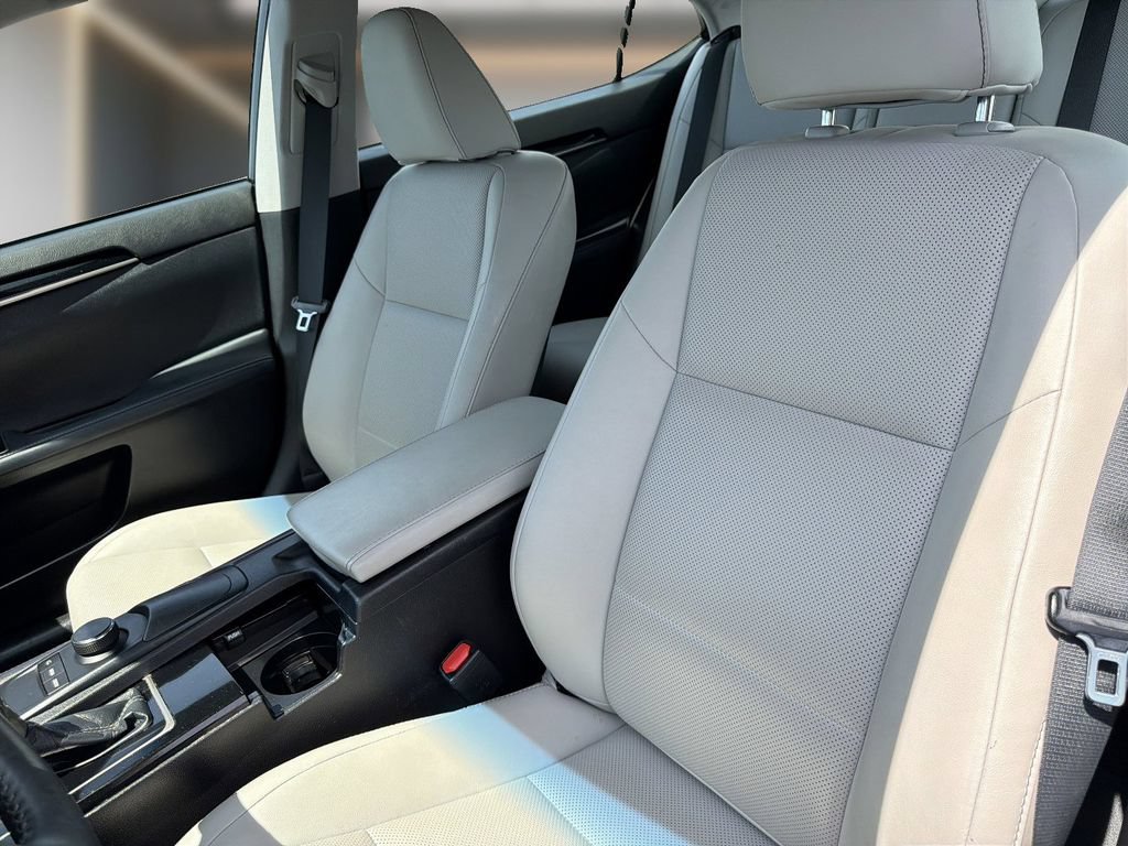 Used 2017 Lexus ES 350 w/ Accessory Package 2 FWD image 13