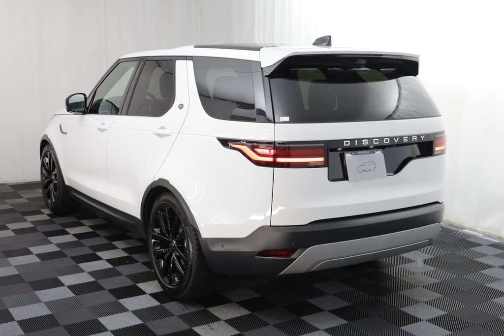 Certified 2026 Land Rover Discovery S AWD/4WD image 17