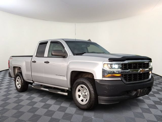 Used 2017 Chevrolet Silverado 1500 W/T w/ WT Convenience Package AWD/4WD image 1