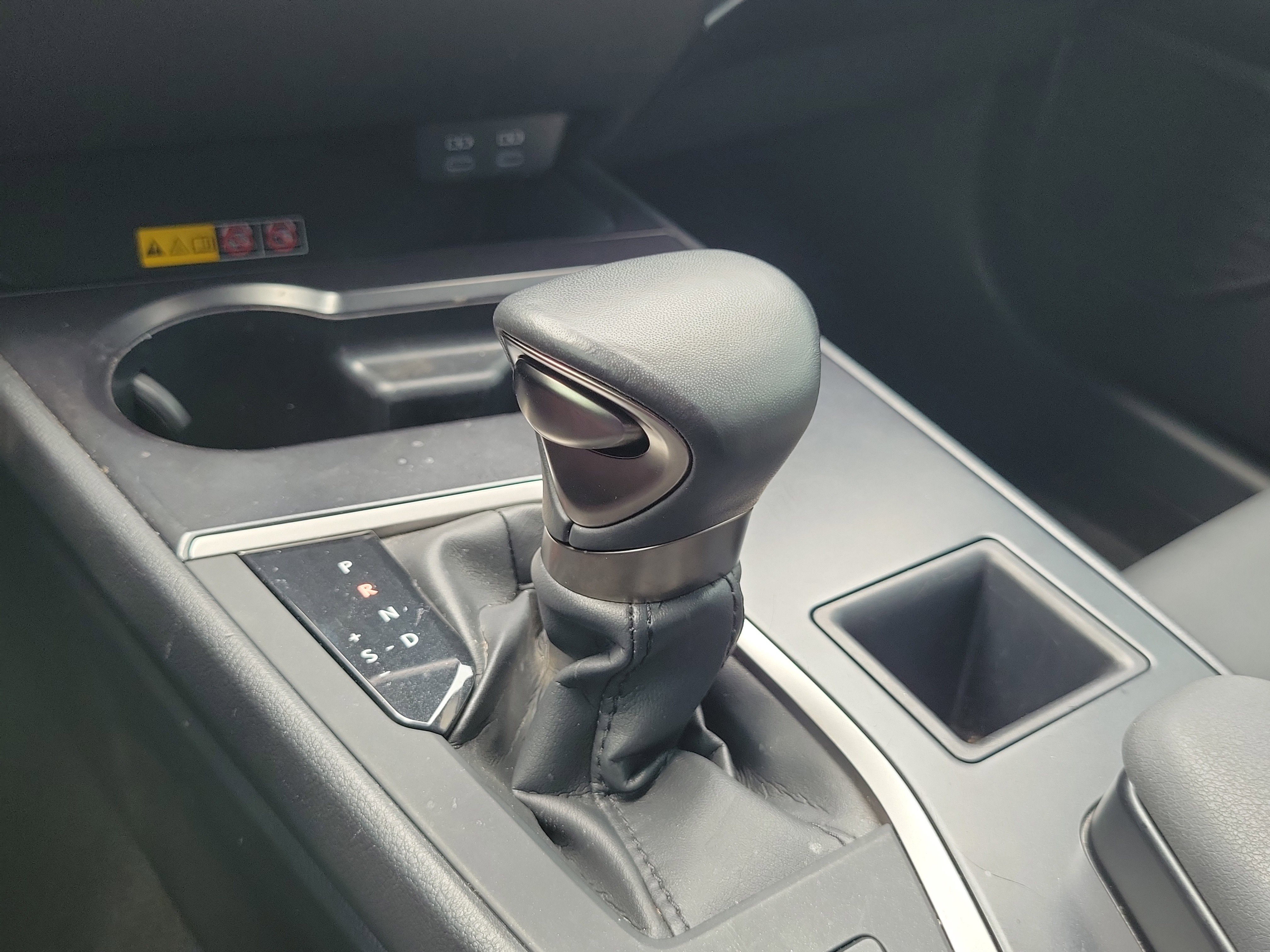 Used 2023 Lexus UX 250h FWD image 28