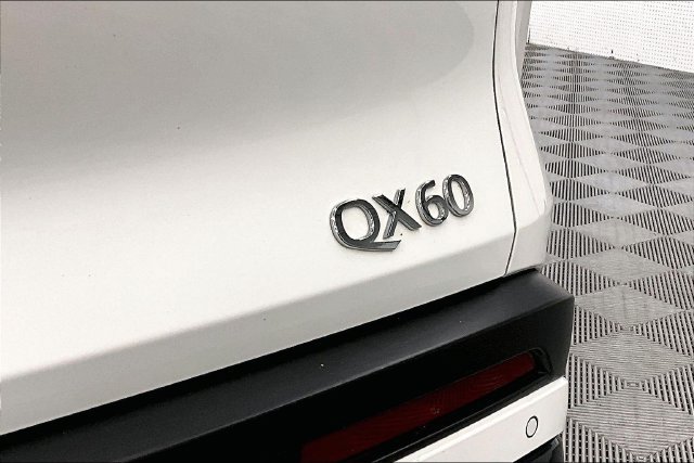 Used 2024 INFINITI QX60 Luxe AWD/4WD image 9