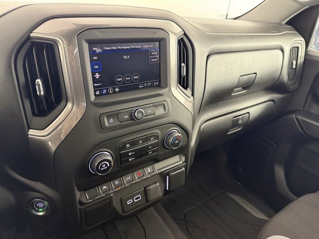 Used 2025 Chevrolet Silverado 1500 Custom image 23