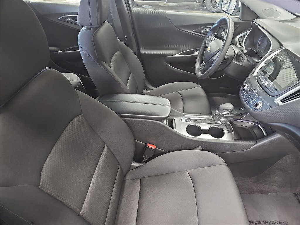 Used 2024 Chevrolet Malibu LT image 10