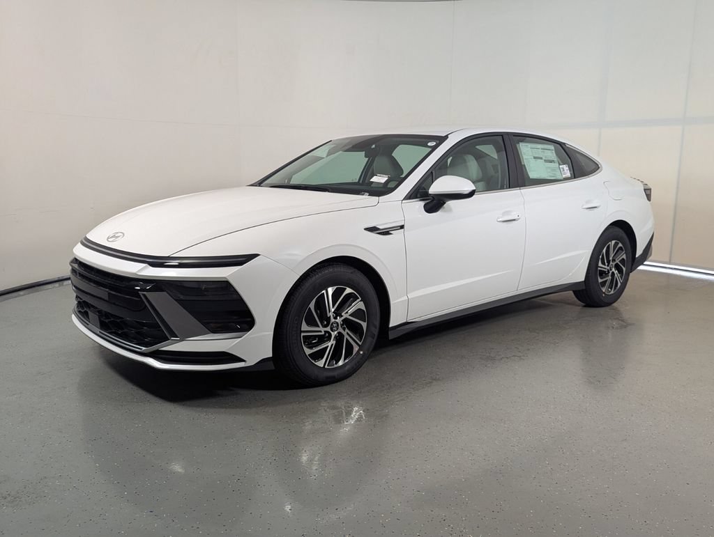 New 2026 Hyundai Sonata Blue FWD image 3