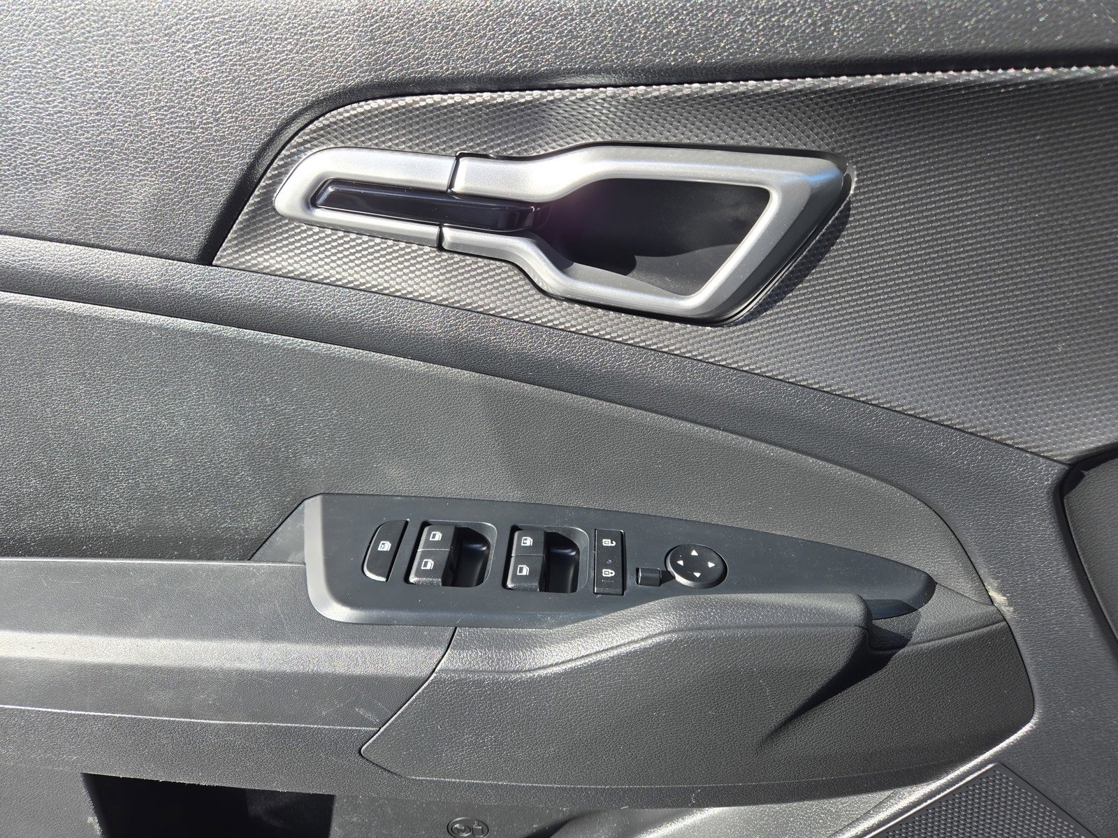 Used 2024 Kia Sportage LX image 21