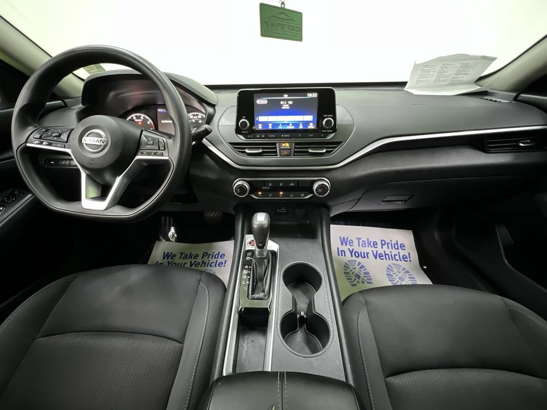 Used 2022 Nissan Altima 2.5 S FWD image 17