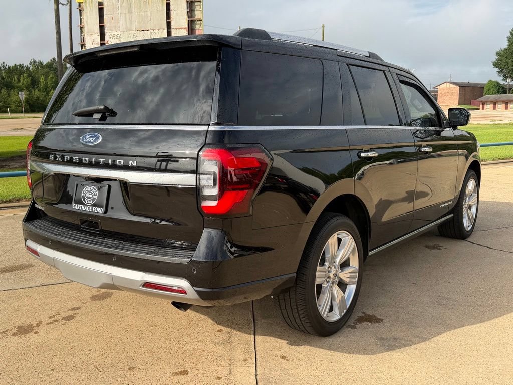 Used 2024 Ford Expedition Platinum RWD image 6
