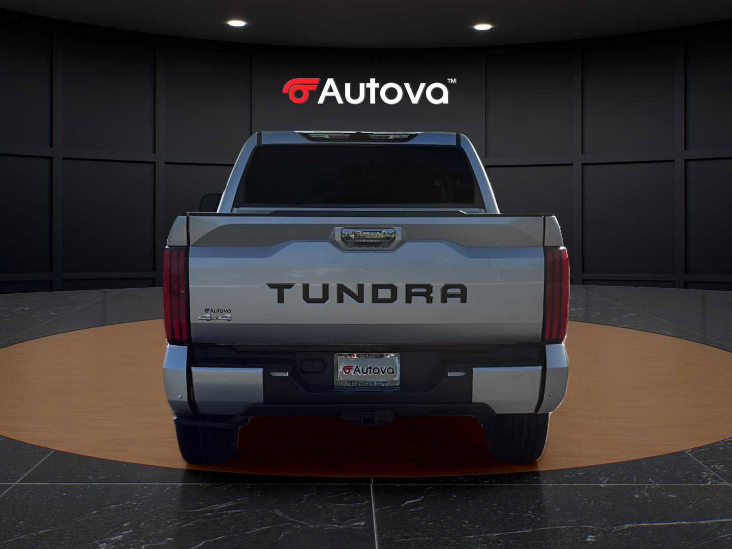 Used 2023 Toyota Tundra Limited w/ Power Package AWD/4WD image 4