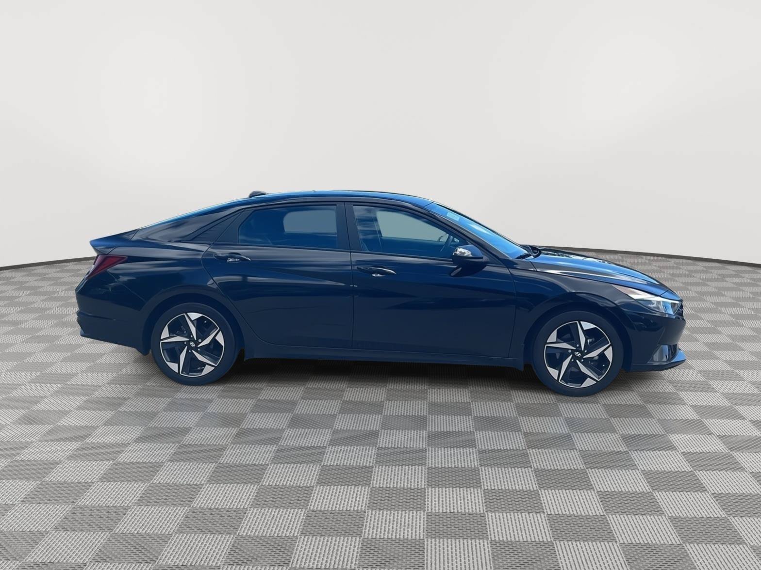 Certified 2023 Hyundai Elantra SEL w/ Convenience Package FWD image 4