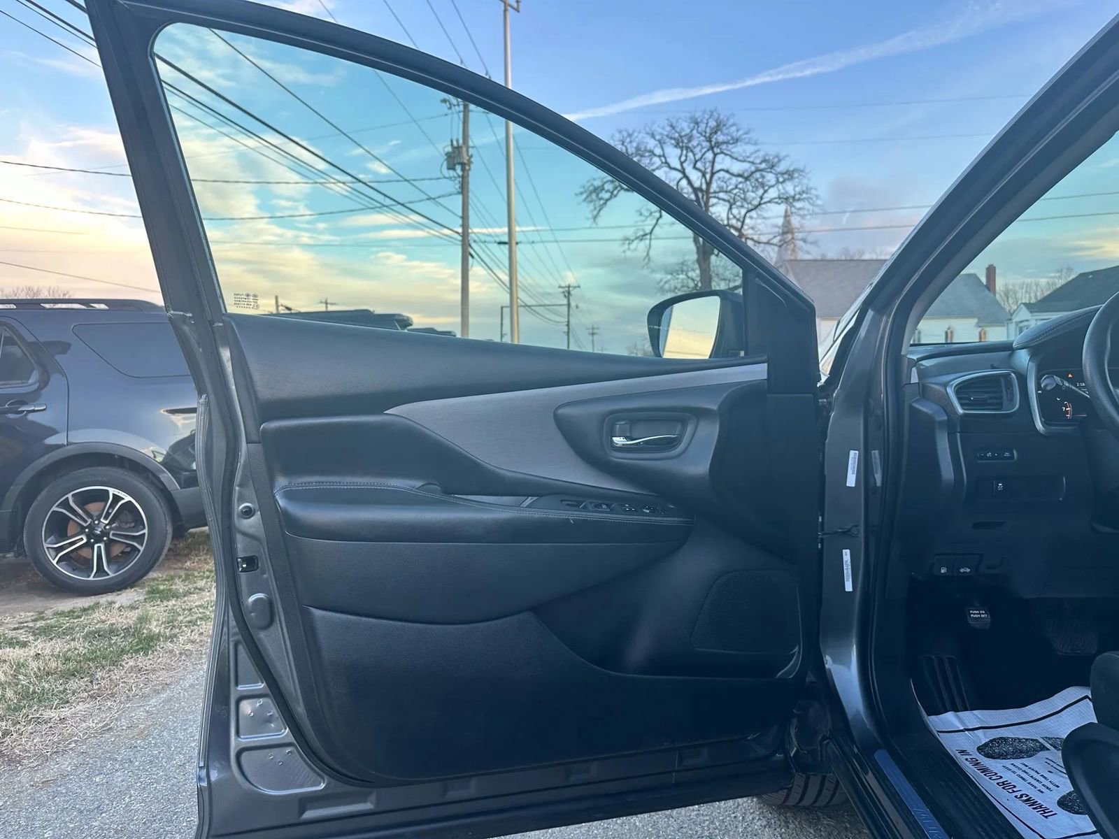 Used 2019 Nissan Murano S image 16