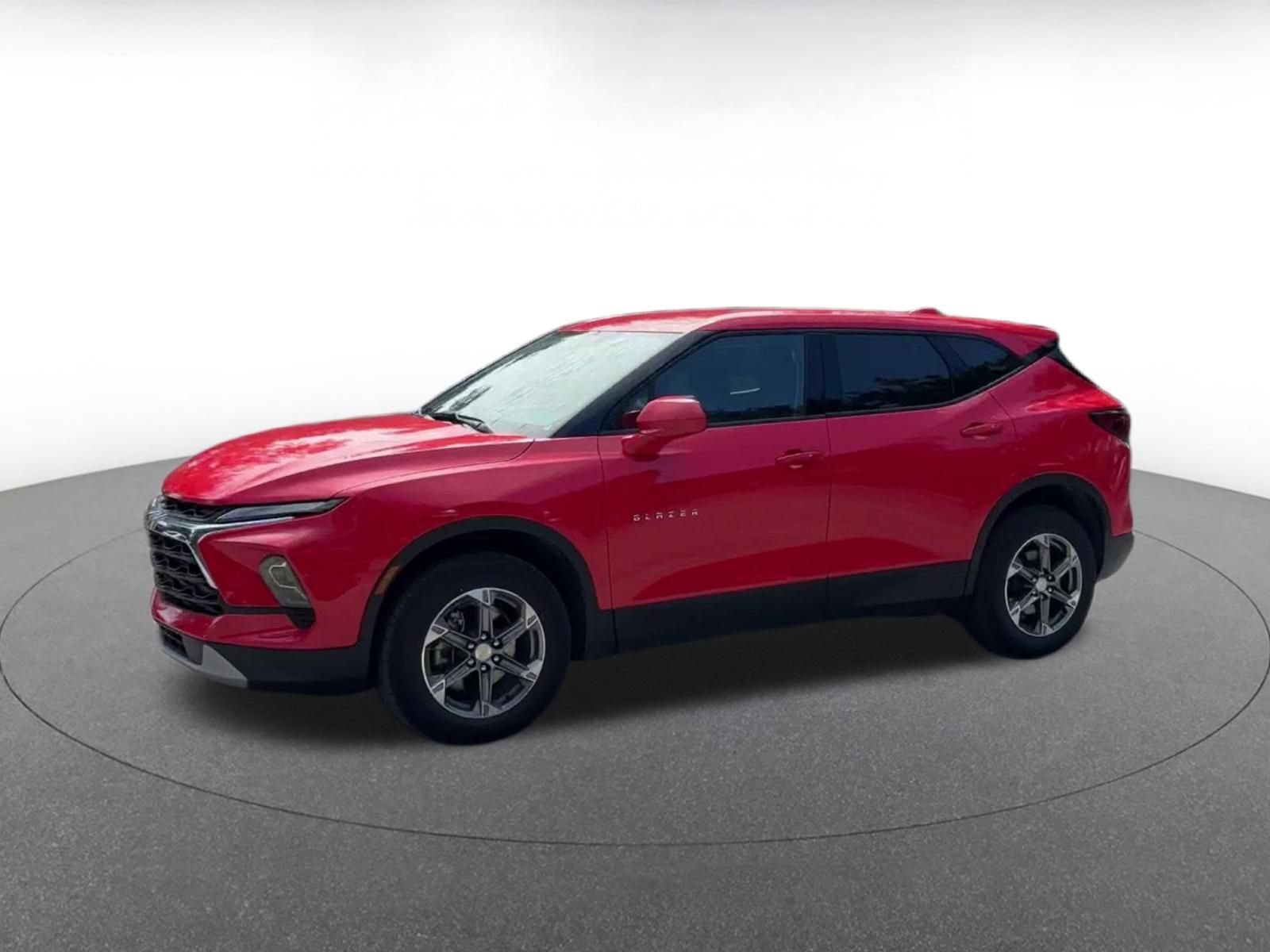 Used 2026 Chevrolet Blazer LT FWD image 7