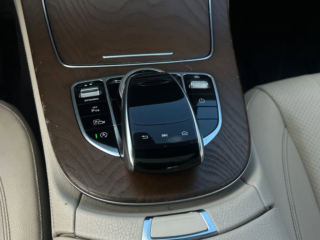 Used 2019 Mercedes-Benz E 300 image 27