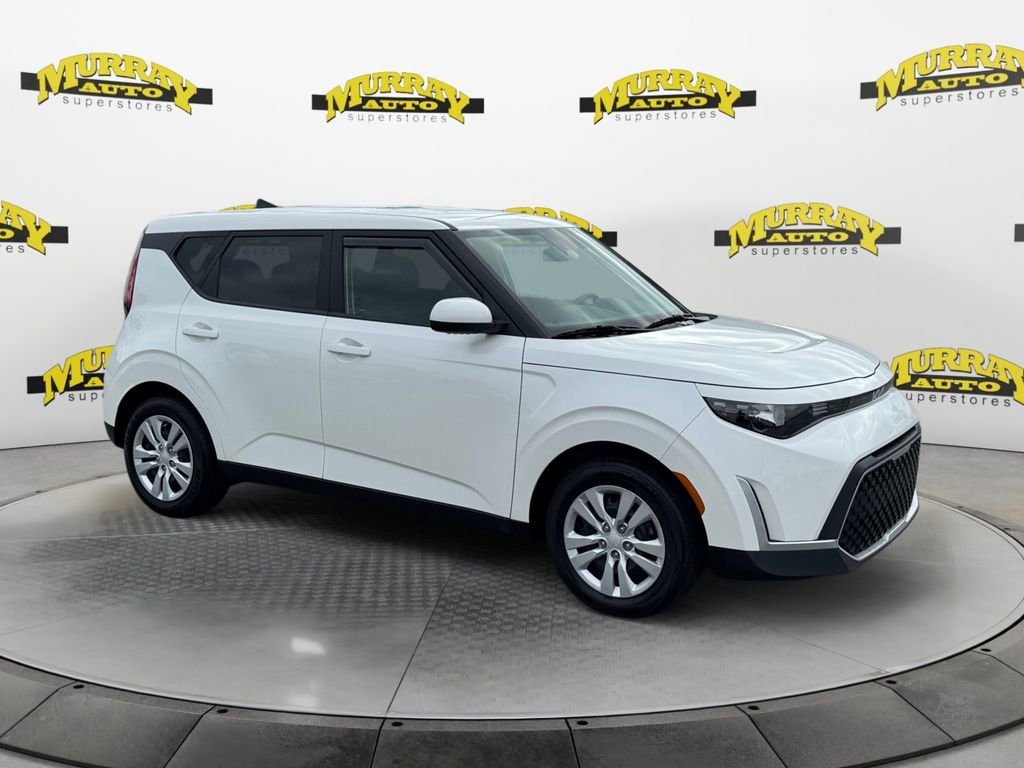 Used 2023 Kia Soul LX FWD image 7