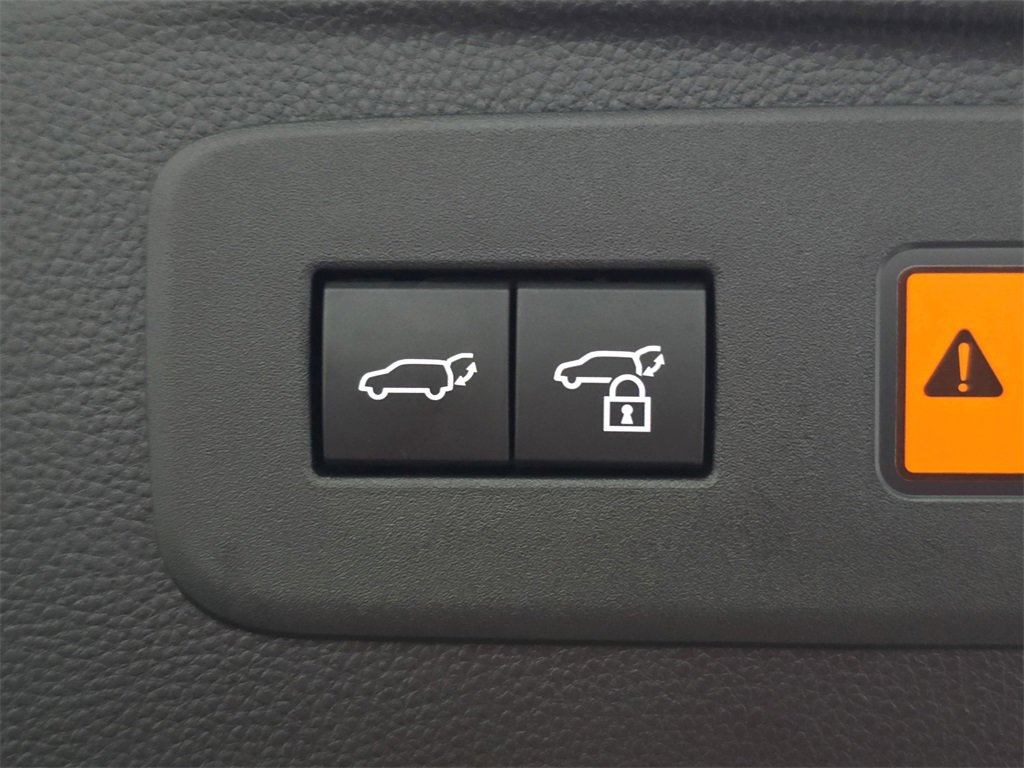 Used 2024 Toyota Land Cruiser image 16