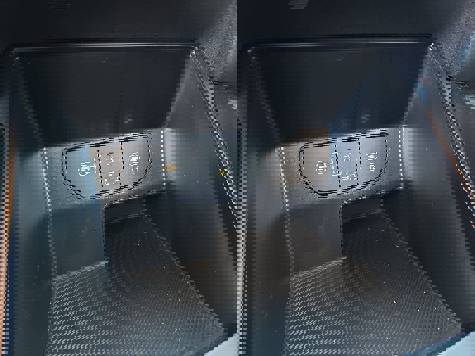 Certified 2025 Kia Sorento LX image 28