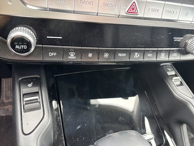 Certified 2023 Kia Telluride S w/ S Sunroof Package image 15