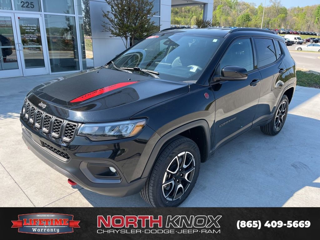 Used 2024 Jeep Compass Trailhawk