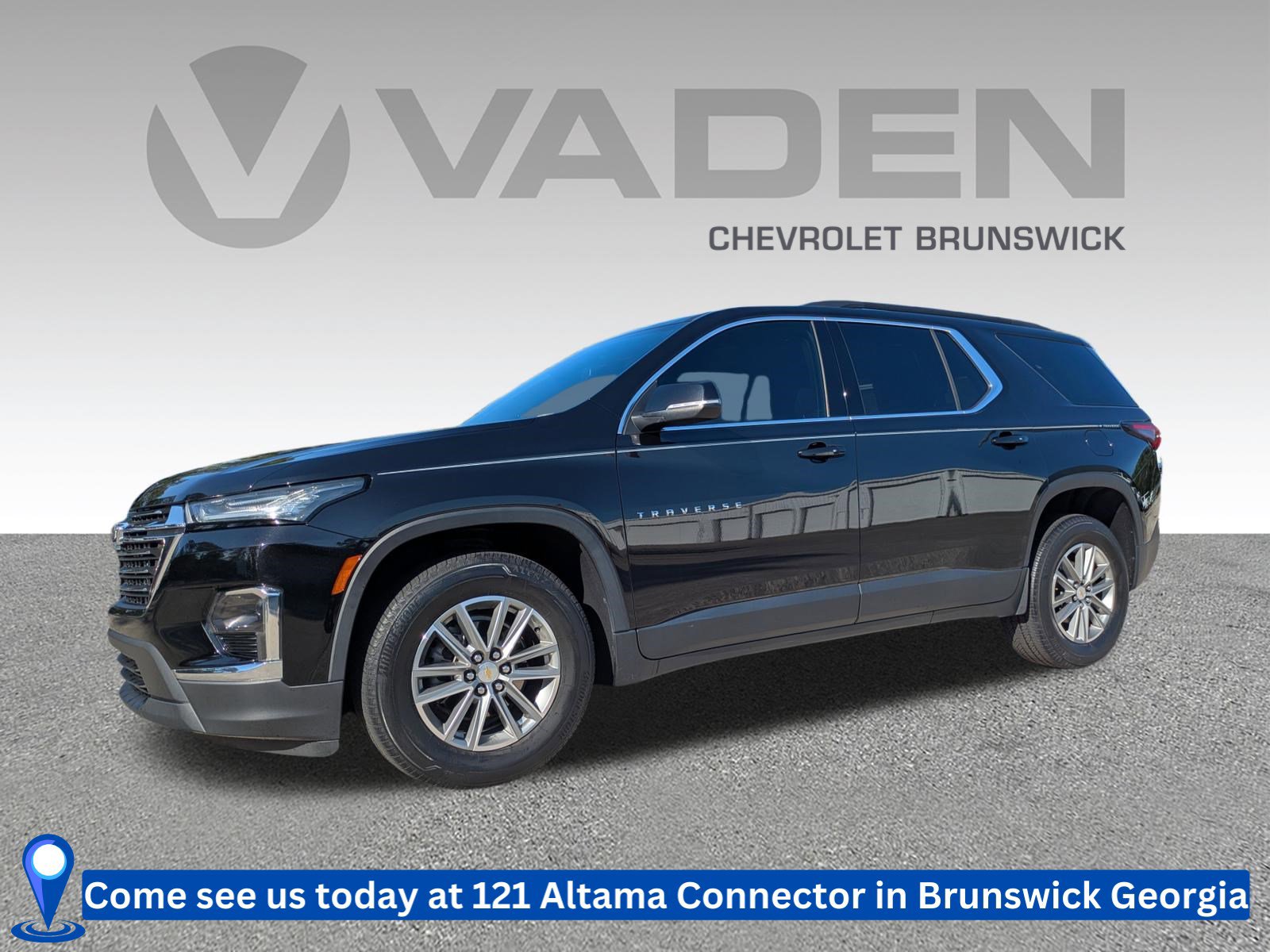 Used 2023 Chevrolet Traverse LT FWD image 1