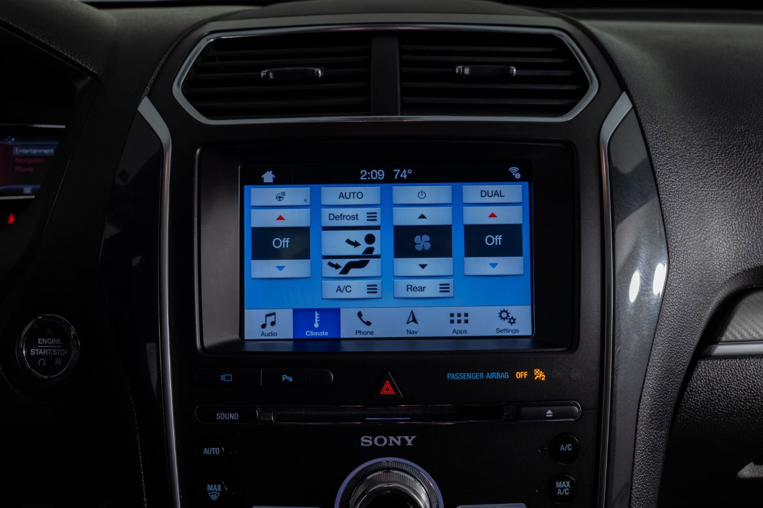 Used 2018 Ford Explorer Sport w/ Equipment Group 401A image 37